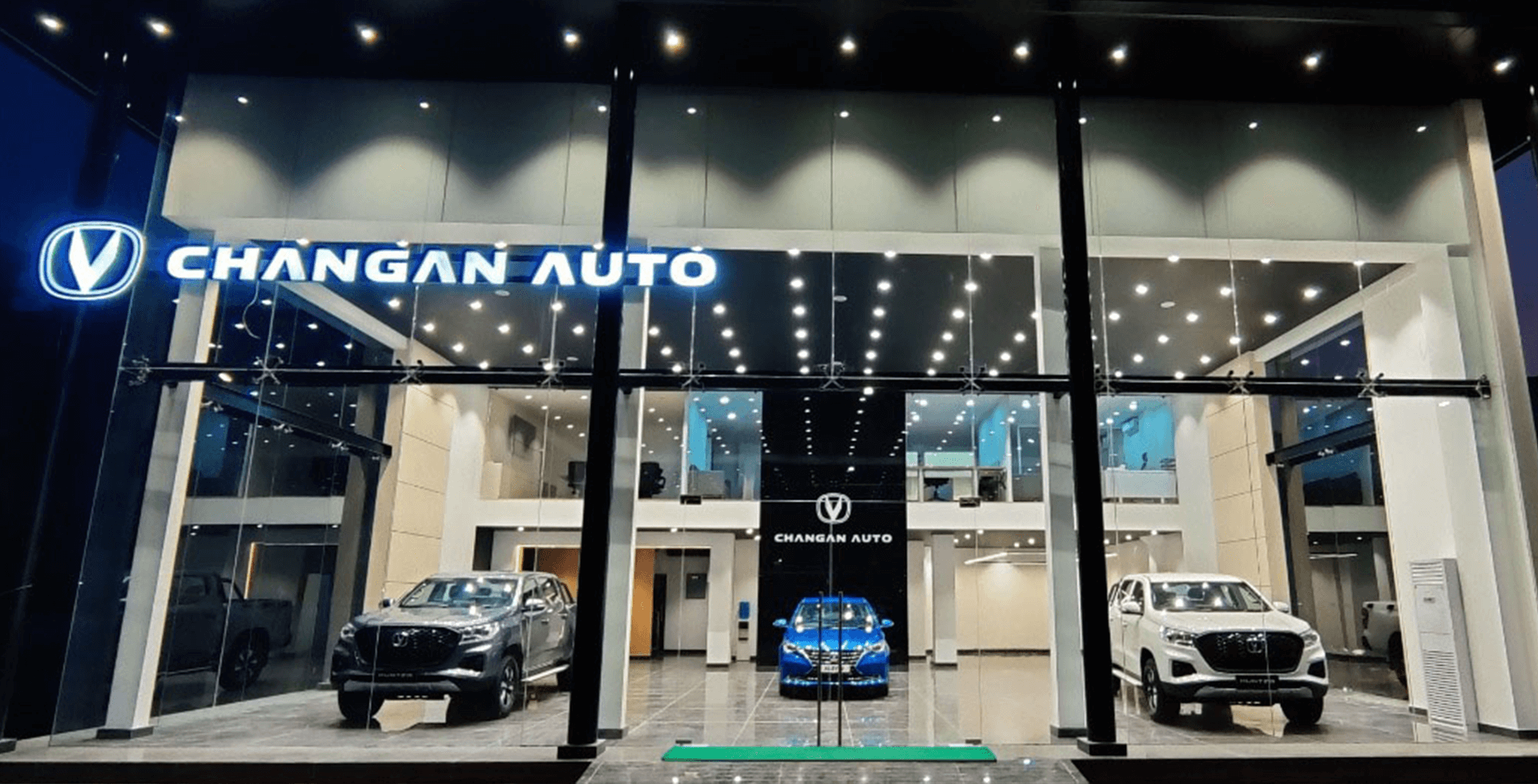 Pompeyo Carrasco Mall Plaza Tobalaba